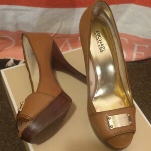 MICHAEL Michael Kors Classic Leather Platform Pumps Stiletto High Heel Sandals